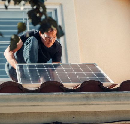 7 Reasons to Invest in Solar Panel Installation in 2023